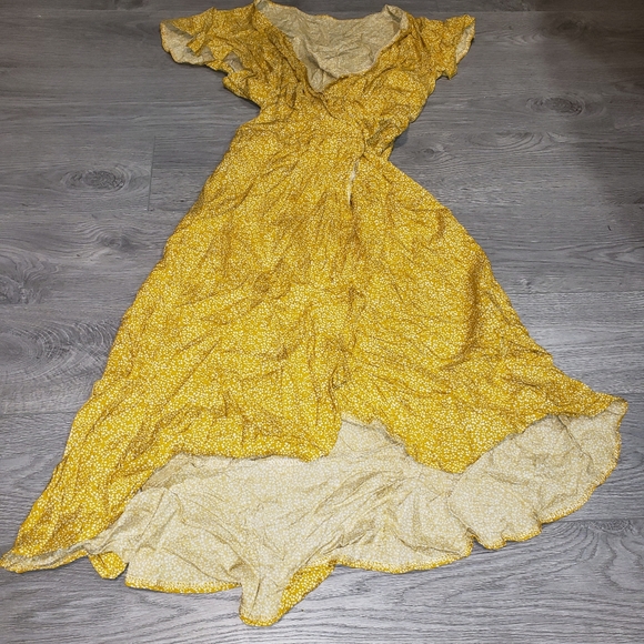 Dresses & Skirts - Mustard yellow floral wrap dress
